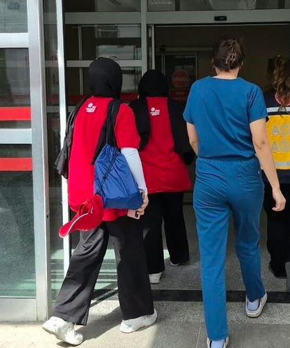Adıyaman'da 4 öğrenci yemekten zehirlendi