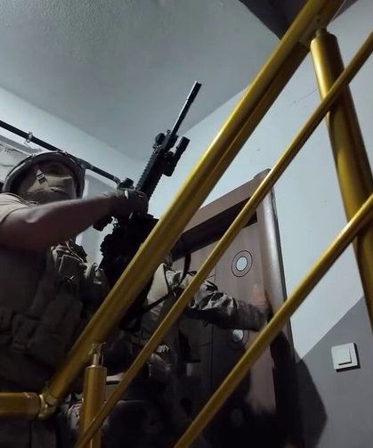 Adıyaman'da uyuşturucu operasyonu: 8 şüpheli gözaltına alındı