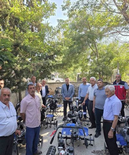 Çiftçilere hibe destekli tarım aletleri dağıtıldı
