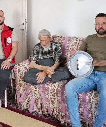 Çınarlara Vefa Projesi'nde cümbüş ve uzun hava sürprizi