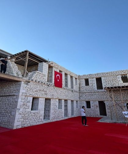Adıyaman’da tarihî miras ayağa kaldırılıyor, kamu binaları yenileniyor