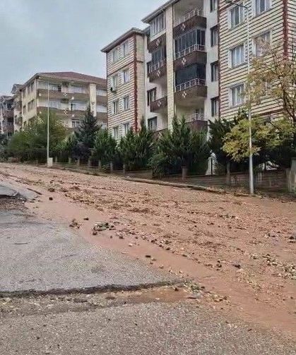 Adıyaman'da şiddetli yağış taşkına neden oldu