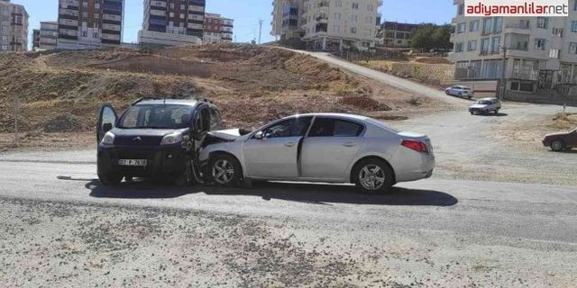 Besni’de trafik kazası: 2 yaralı