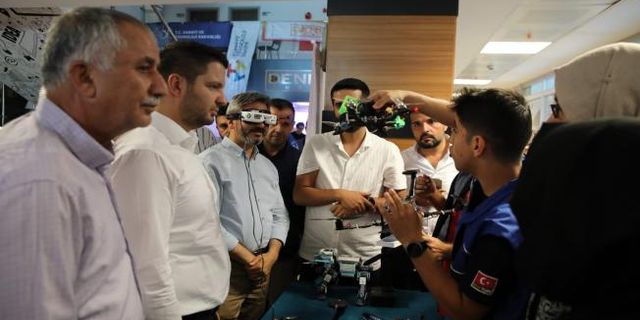 Geleceğin teknoloji yıldızları öğreniyor, tasarlıyor ve geliştiriyor