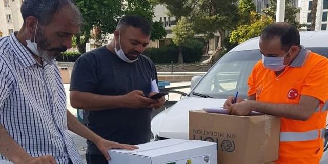 Kuveytli hayırseverlerden Şanlıurfa'ya 700 gıda kolisi