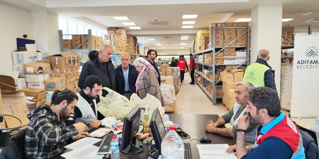 Adıyaman'da depremzedeler İhtiyaçlarını Sosyal Market ile Karşılıyor