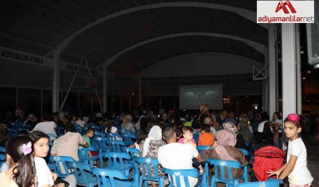 Kahta Belediyesi’nin Mahalle Sinema Geceleri etkinliği başladı