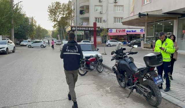 Adıyaman'da tescilsiz motosiklet polisi harekete geçirdi - Videolu Haber 