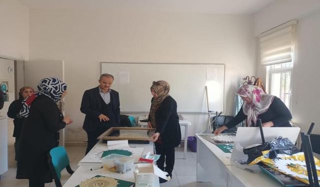Başkan Kılınç, Kadın ve Gençlik Merkezini ziyaret etti