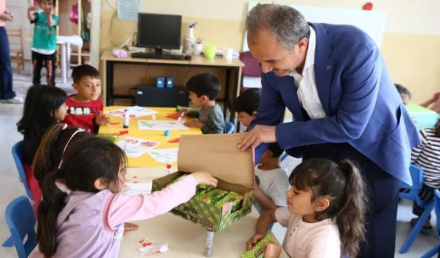 Başkan Kılınç'tan minik öğrencilere ziyaret