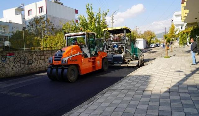 Belediye asfalt asfaltlama çalışmaları devam ediyor
