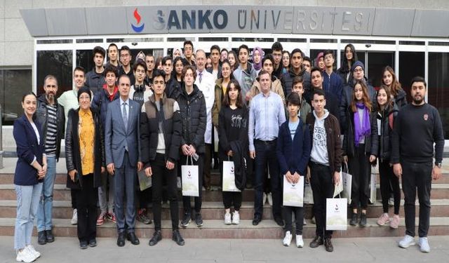 Geleceğin üniversitelileri SANKO Üniversitesi’ni ziyaret etti