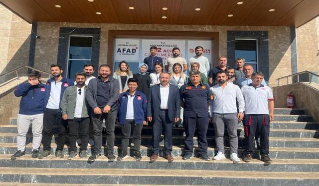 İtfaiye ekipleri 112 acil personeline afet eğitimi verdi