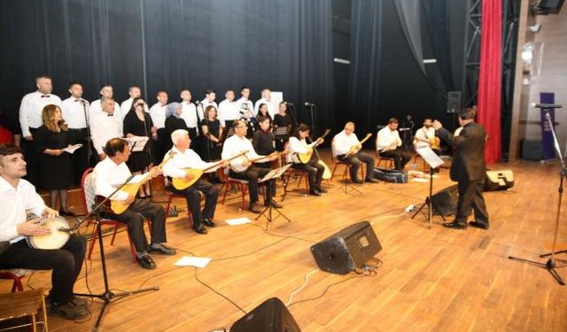 Türkülerin Dili Halk Müziği konseri 