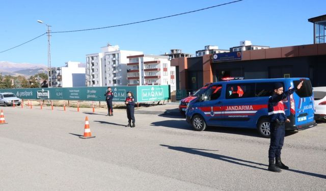 Altınşehirde Jandarma Asayiş Kontrol Noktası kuruldu