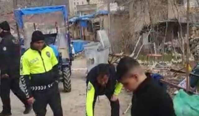 Adıyaman'da polis ekipleri çocuklar ile oyun oynadı 