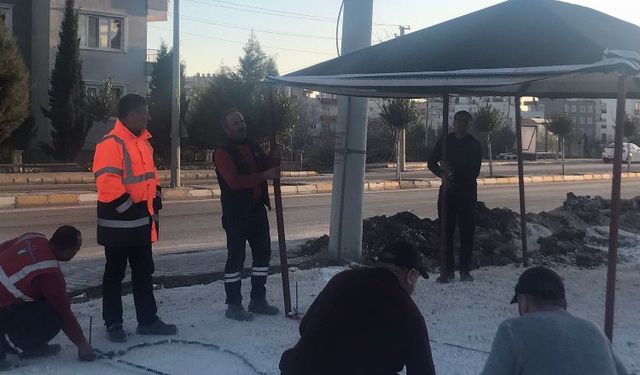 İzmit Belediyesi'nden Adıyaman'a kıl çadır