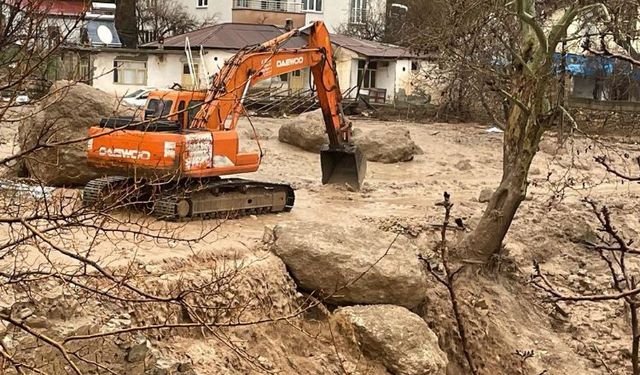 Adıyaman ve Şanlıurfa'da sel: 1 ölü