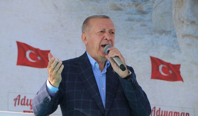 Cumhurbaşkanı Erdoğan: Depremin izlerini bir an önce silerek şehirlerimizi yeniden ayağa kaldıracağız 