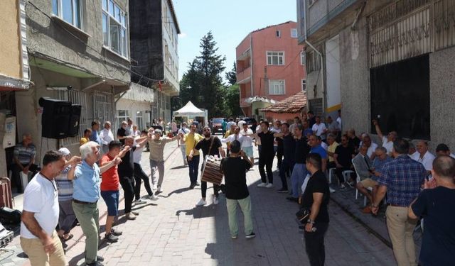 Davullu zurnalı evlerini 'dönüşüm' için teslim ettiler