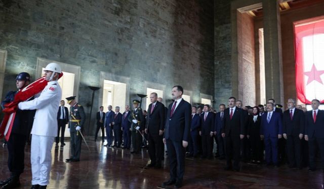 Anıtkabir'de Zafer Bayramı coşkusu