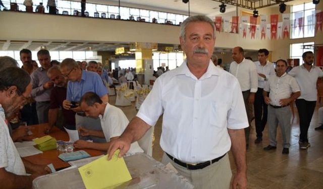 CHP Besni İlçe Başkanı Asım Öcal Oldu