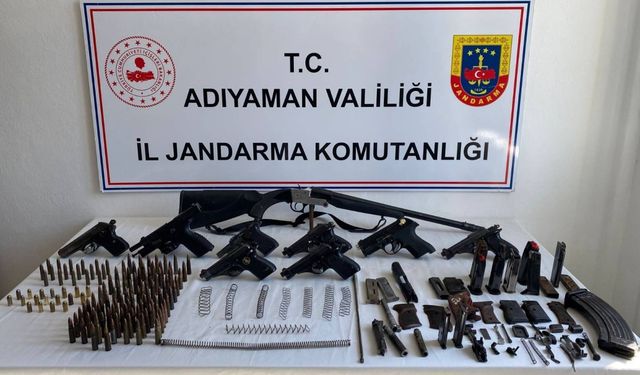 Adıyaman'da ruhsatsız tabancaya 4 şüpheli gözaltına alındı 