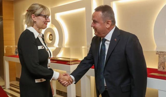 İngiltere Büyükelçisi Jill Morris’ten Başkan Böcek’e ziyaret