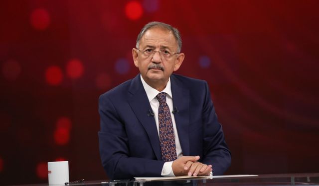 BAKAN ÖZHASEKİ:  “DEPREM BÖLGESİNDE 2 AY SONRA İLK ETAPTA 40 BİN KONUT TESLİM EDİLECEK”