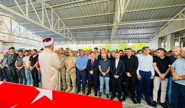 Vefat eden uzman çavuş, Adıyaman'da toprağa verildi