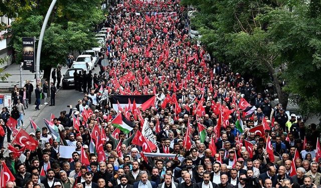 İstanbul ve Ankara’da on binler terörü ve İsrail’i lanetledi 