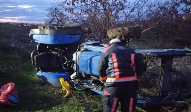 Malatya' da Devrilen traktör sürücüsü yaralandı