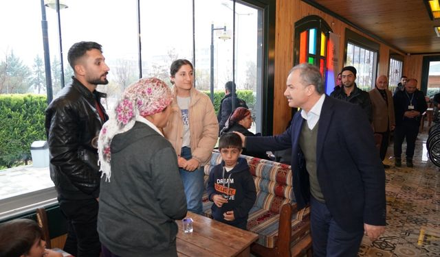 Adıyaman Belediyesi’nden engelli vatandaşlara tekerlekli sandalye desteği