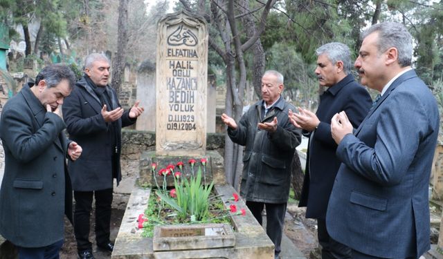 Kazancı Bedih kabri başında dualarla anıldı   - Videolu Haber