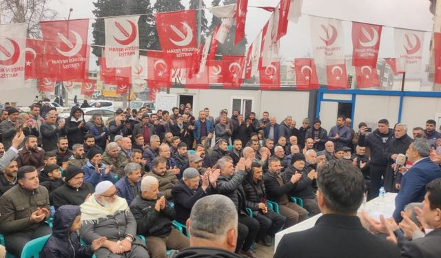 Adıyaman'da AK Parti'den toplu istifa: 600 kişi Yeniden Refah Partisi'ne katıldı 