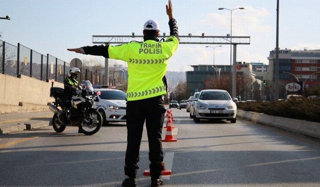 Trafik cezalarında yeni dönem... Süre bir aya uzatıldı