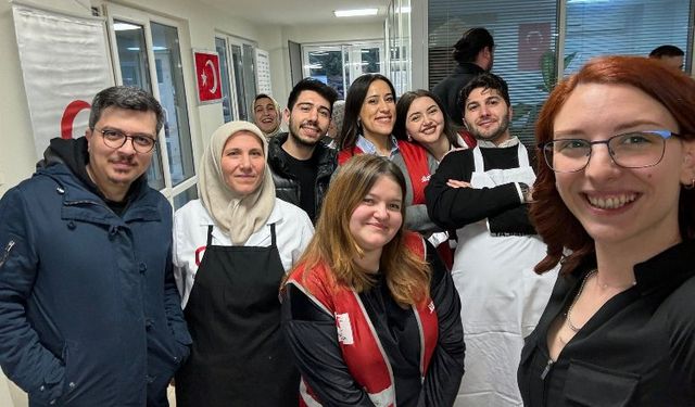 TikTok Türkiye'den bin kişilik iftar