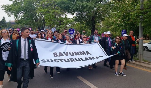 Avukatlardan 'Büyük Savunma' mitingi