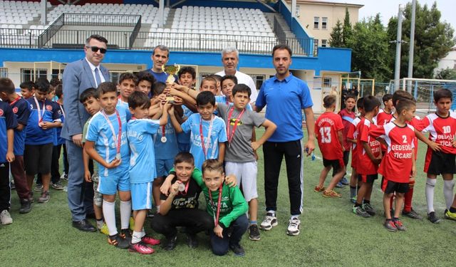 Kahta'da futbol turnuvası düzenlendi 