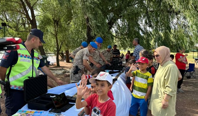 Gölbaşi'nda Jandarma 185 yıl dönümü dolayısıyla çocuklara özel etkinlik düzenlendi  