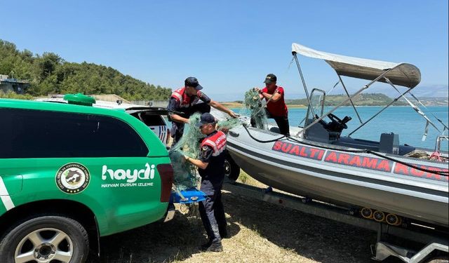 Jandarmadan kaçak avlanmaya baskın 