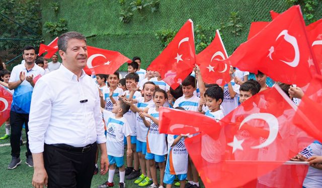 Adıyaman Belediyesi Yaz Spor Okulları, Futbol Branşı coşkuyla açıldı  