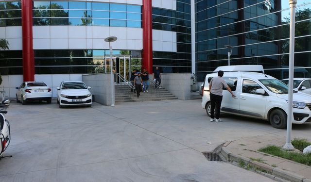 Eşini öldürdükten sonra kayıp ihbarında bulunan koca tutuklandı  - Videolu Haber