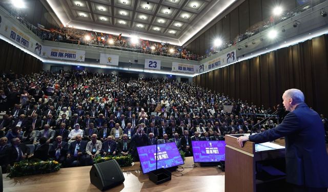 Erdoğan'dan AK Partililere sert mesaj: 'Kimsenin bize ayak bağı olmasına müsaade etmeyiz' 