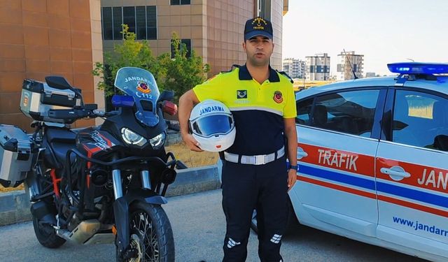 Adıyaman Jandarma trafik ekiplerinden kask uyarısı: 'Kaskınız Sizi Korur'  - Videolu Haber