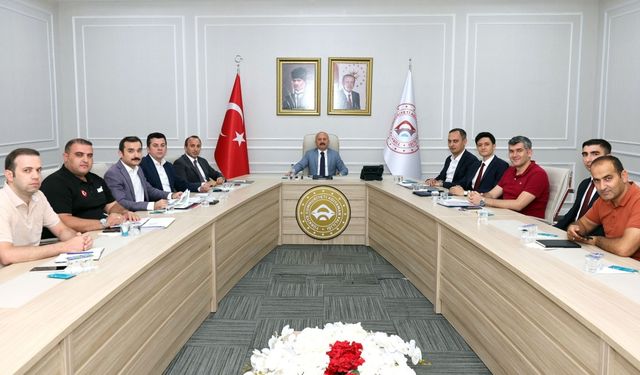 Adıyaman Valiliğinde haftalık değerlendirme toplantısı gerçekleştirildi