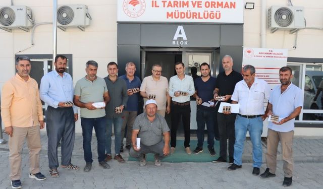 Adıyaman Valiliği'nden Arı üreticilerine destek: 67 üreticiye 200 Damızlık Kafkas Irkı Ana Arı dağıtıldı 