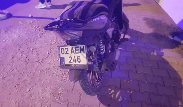 Adıyaman Saat Kulesi önünde motosiklet kazası: 1 yaralı 