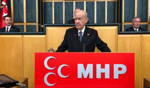 Bahçeli'nin Öcalan çağrısı gündemi sarstı: MHP'de istifalar peş peşe geldi 