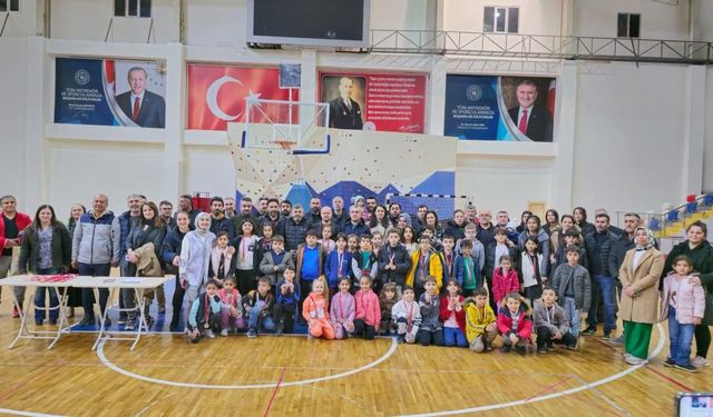 Adıyaman’da satranç heyecanı: 187 sporcu kıyasıya yarıştı 